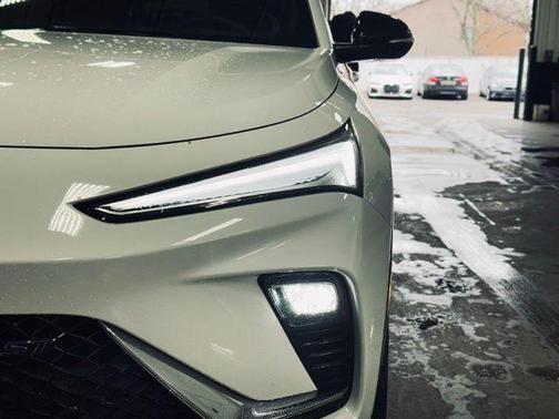 Summit White 2025 Buick Envista Sport Touring