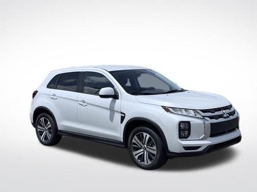 White Diamond 2024 Mitsubishi Outlander Sport 2.0 ES