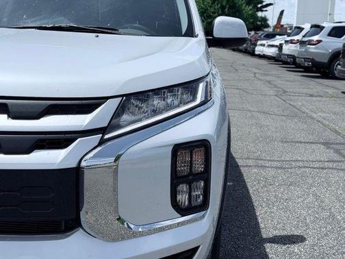 White Diamond 2024 Mitsubishi Outlander Sport 2.0 ES