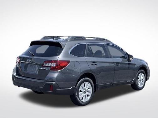 Magnetite Gray Metallic 2019 Subaru Outback 2.5i Premium