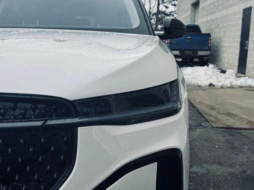 White Platinum Clearcoat Metallic 2026 Lincoln Nautilus Reserve