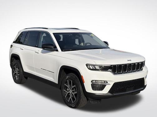 Bright White Clearcoat 2023 Jeep Grand Cherokee Limited