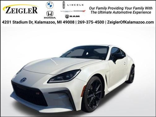 2024 Toyota GR86 Premium