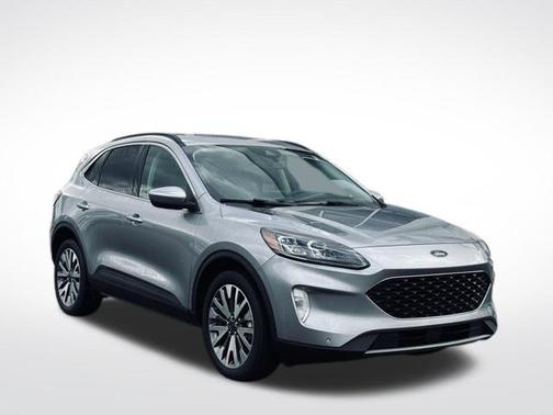 2022 Ford Escape Titanium Hybrid