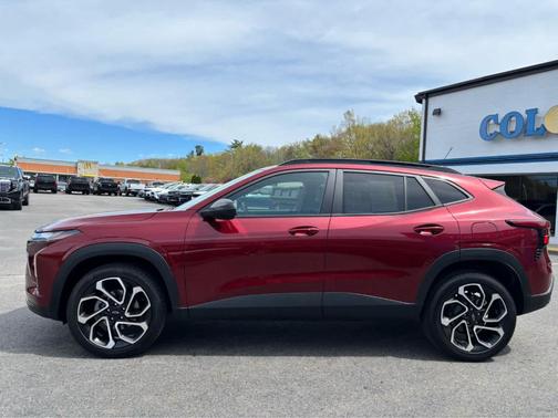 Crimson Metallic 2025 Chevrolet Trax 2RS