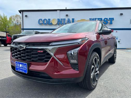 Crimson Metallic 2025 Chevrolet Trax 2RS