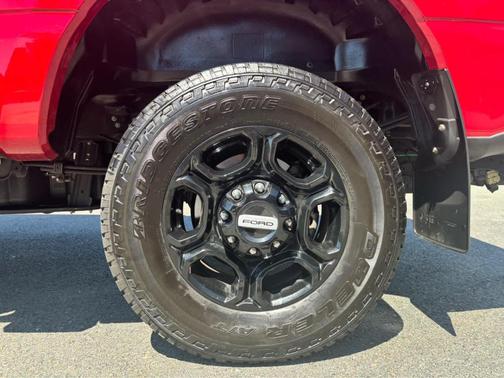 Rapid Red Metallic Tinted Clearcoat 2024 Ford F-250 XLT