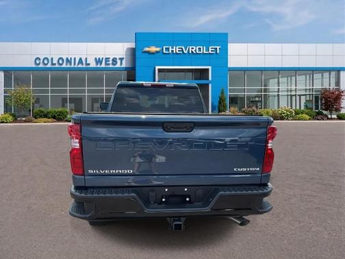 Lakeshore Blue Metallic 2026 Chevrolet Silverado 2500 Custom