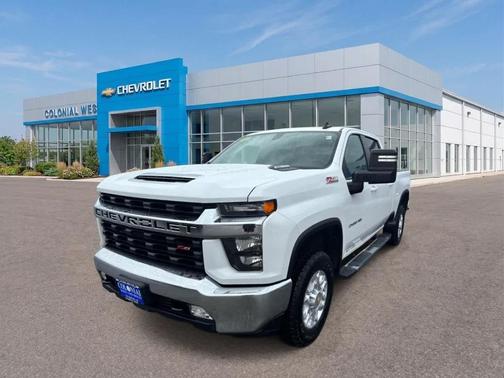 Summit White 2022 Chevrolet Silverado 2500 LT