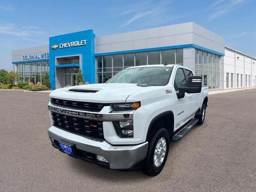 Summit White 2022 Chevrolet Silverado 2500 LT