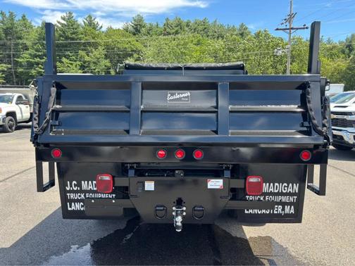 2025 Chevrolet Silverado 3500 WT