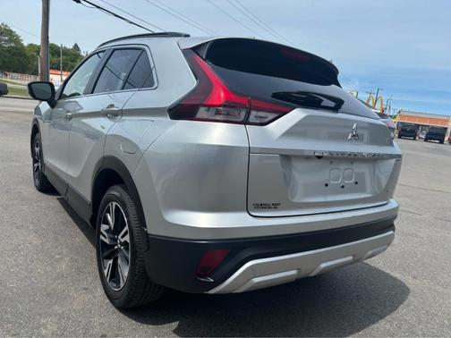 Alloy Silver Metallic 2024 Mitsubishi Eclipse Cross SE