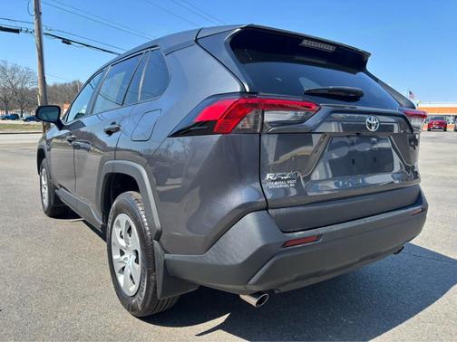 Magnetic Gray Metallic 2022 Toyota RAV4 LE