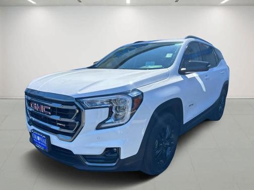 2024 GMC Terrain AT4