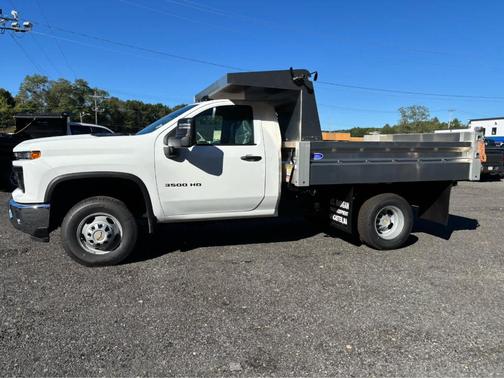 2025 Chevrolet Silverado 3500 WT