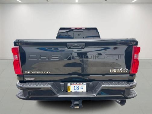 2025 Chevrolet Silverado 3500 High Country