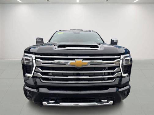 2025 Chevrolet Silverado 3500 High Country