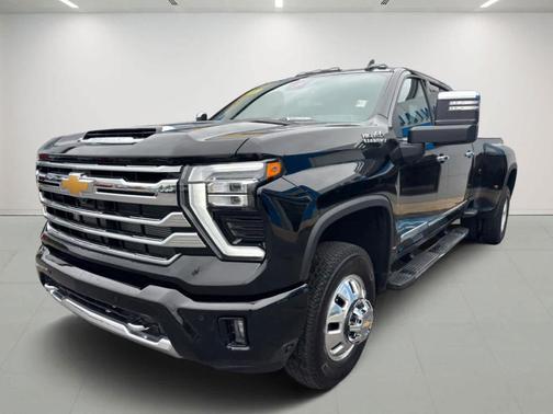 2025 Chevrolet Silverado 3500 High Country