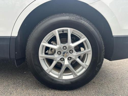 Summit White 2024 Chevrolet Equinox LS