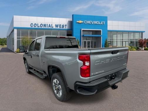 Sterling Gray Metallic 2026 Chevrolet Silverado 2500 Custom