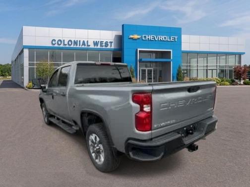 Sterling Gray Metallic 2026 Chevrolet Silverado 2500 Custom