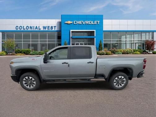 Sterling Gray Metallic 2026 Chevrolet Silverado 2500 Custom