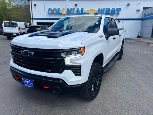 Summit White 2025 Chevrolet Silverado 1500 LT Trail Boss