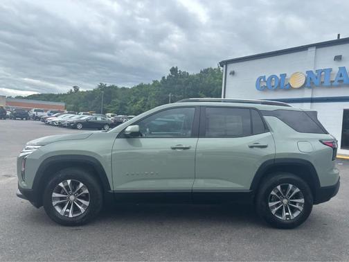 Green 2025 Chevrolet Equinox LT