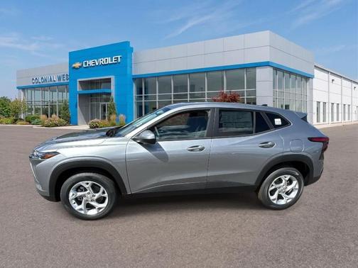 Sterling Gray Metallic 2026 Chevrolet Trax LS