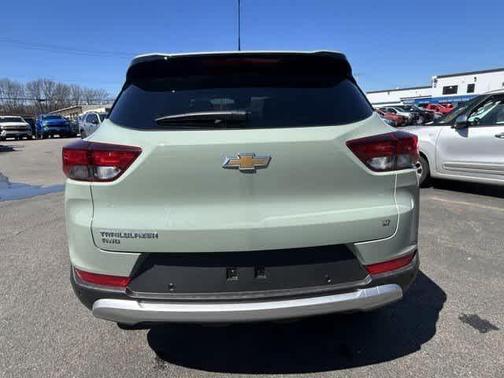 Green 2026 Chevrolet Trailblazer LT