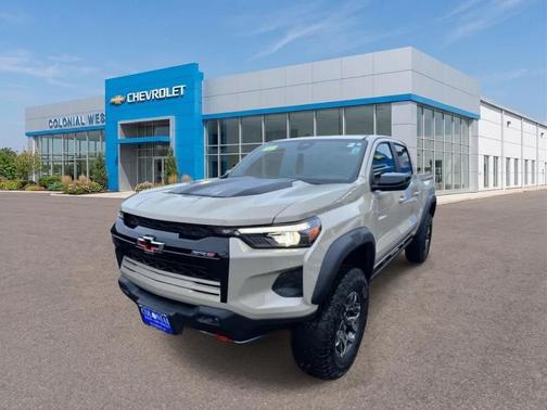 Sand Dune Metallic 2024 Chevrolet Colorado ZR2