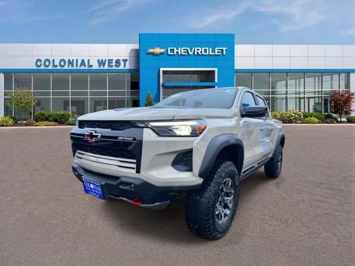 Sand Dune Metallic 2024 Chevrolet Colorado ZR2
