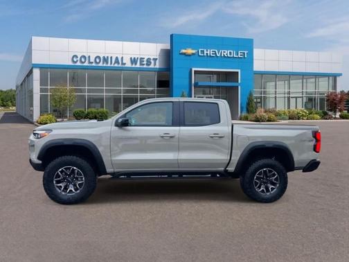 Sand Dune Metallic 2024 Chevrolet Colorado ZR2