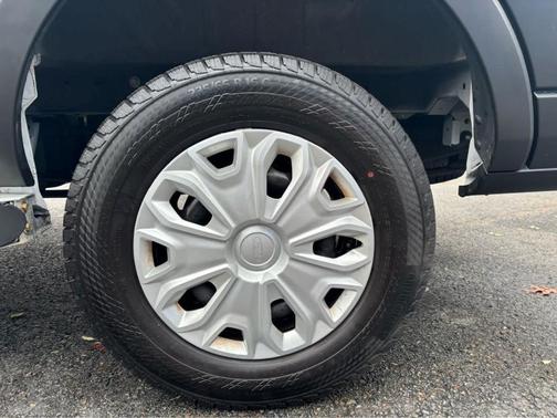 2024 Ford Transit-250 