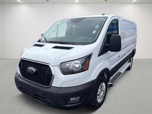 2024 Ford Transit-250 