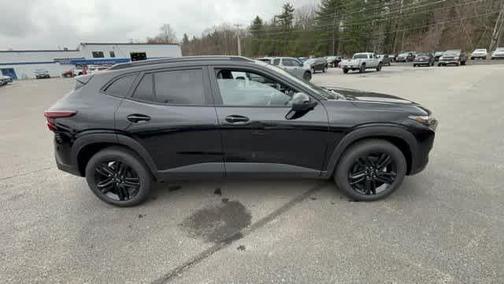 Mosaic Black Metallic 2026 Chevrolet Trax ACTIV