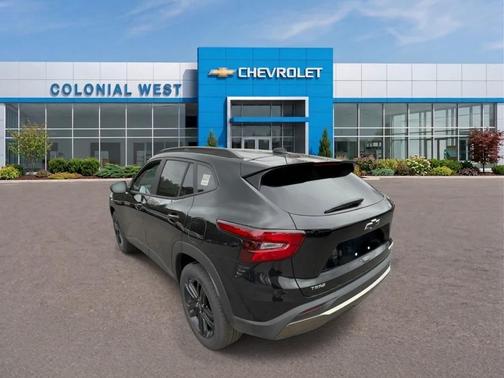 Mosaic Black Metallic 2026 Chevrolet Trax ACTIV