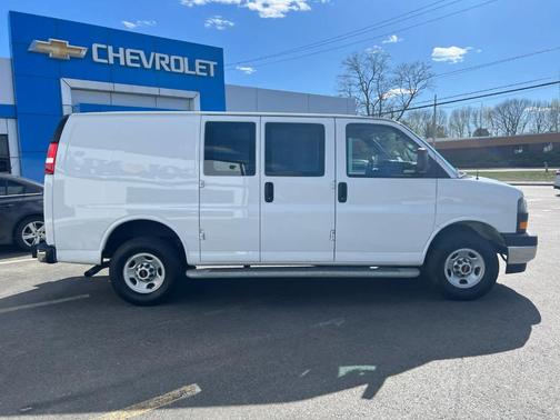 Summit White 2024 GMC Savana 2500 Work Van