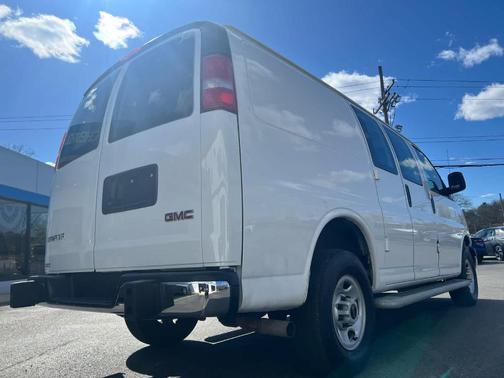 Summit White 2024 GMC Savana 2500 Work Van