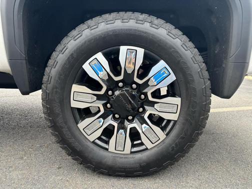 2025 GMC Sierra 2500 Denali