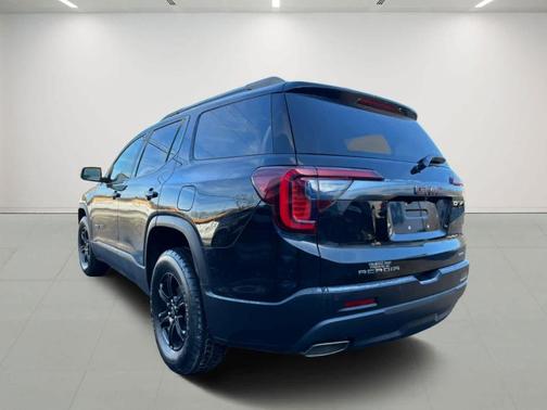 2021 GMC Acadia AT4