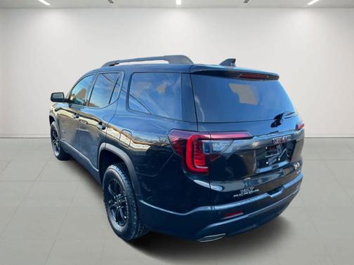 2021 GMC Acadia AT4