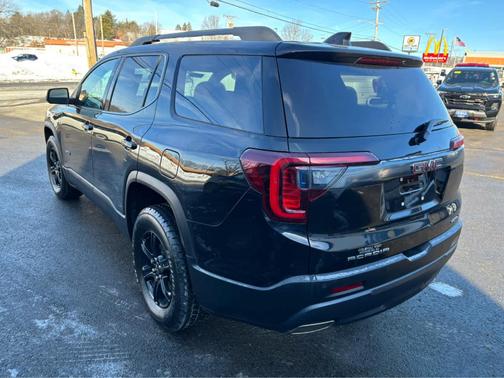 2021 GMC Acadia AT4