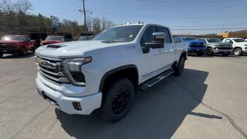 Polar White 2026 Chevrolet Silverado 2500 High Country