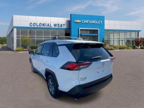 Ice 2024 Toyota RAV4 XLE