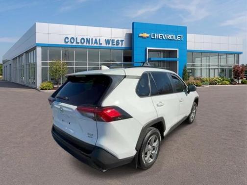 Ice 2024 Toyota RAV4 XLE