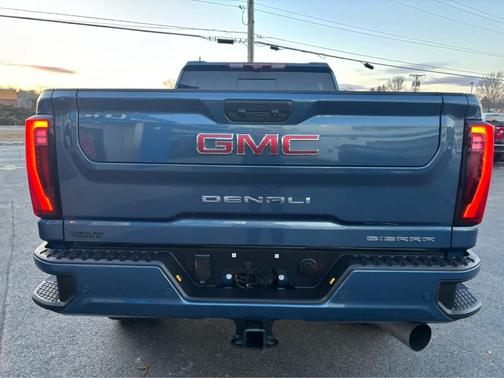 2025 GMC Sierra 2500 Denali