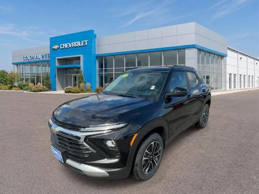 Mosaic Black Metallic 2026 Chevrolet Trailblazer LT
