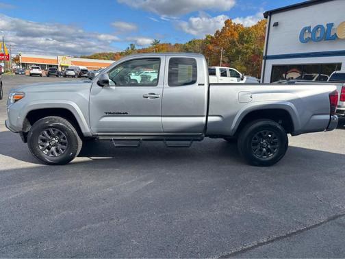 2022 Toyota Tacoma SR5