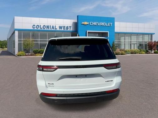 Bright White Clearcoat 2023 Jeep Grand Cherokee Limited